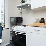 Apartment 6 - Cozy 2Br Apartment, Bus Station, Easy City Access Appartement *